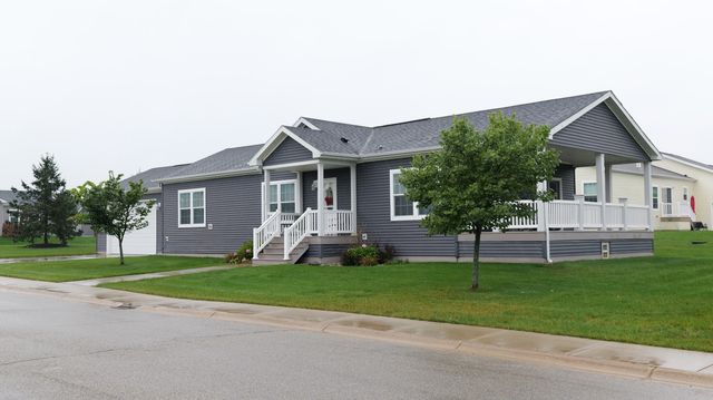 11761 Townsquare Boulevard, Courtland Twp, MI 49341