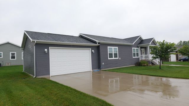 11761 Townsquare Boulevard, Courtland Twp, MI 49341