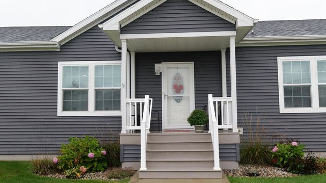 11761 Townsquare Boulevard, Courtland Twp, MI 49341