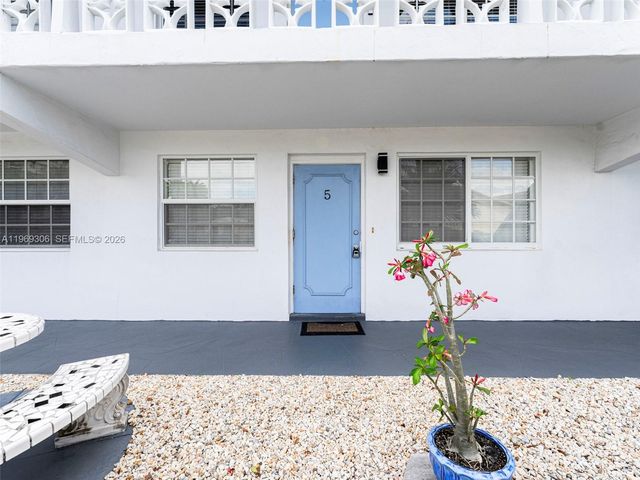 3220 NE 10th St 5, Pompano Beach, FL 3306