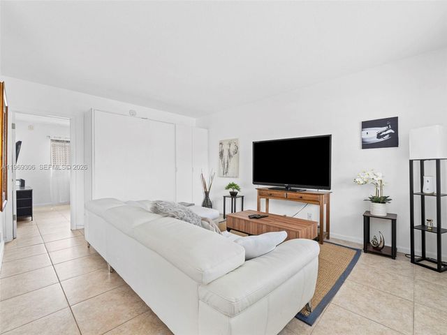 3220 NE 10th St 5, Pompano Beach, FL 3306