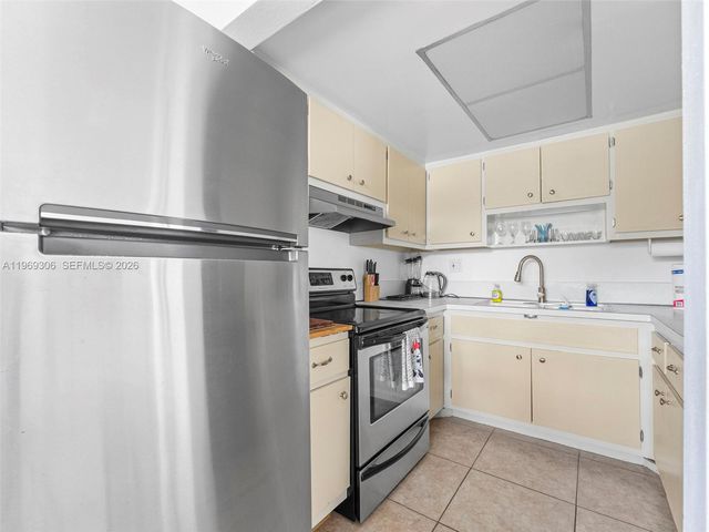 3220 NE 10th St 5, Pompano Beach, FL 3306