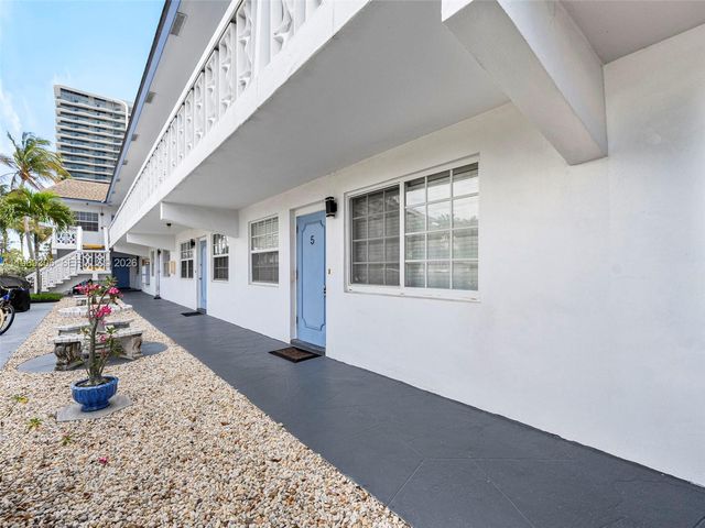 3220 NE 10th St 5, Pompano Beach, FL 3306