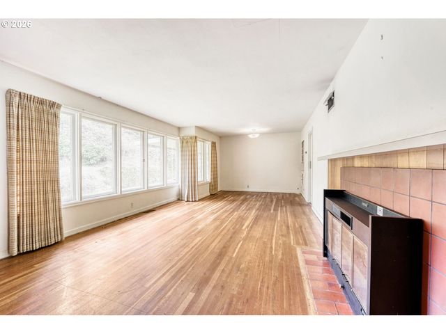 2415 Sw BOUNDARY St, Portland, OR 97239