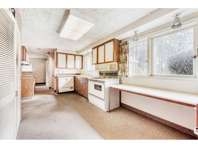 2415 Sw BOUNDARY St, Portland, OR 97239