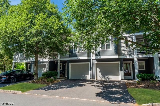 213 Longview Rd, Bridgewater Twp., NJ 08807