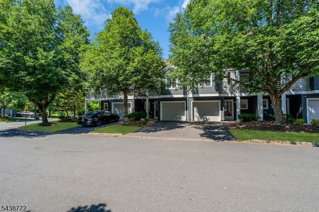 213 Longview Rd, Bridgewater Twp., NJ 08807