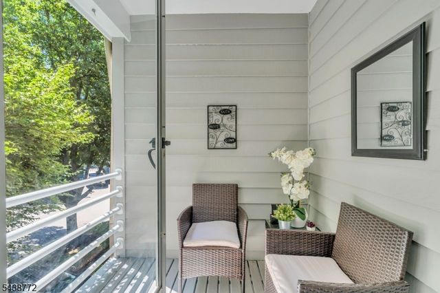 213 Longview Rd, Bridgewater Twp., NJ 08807