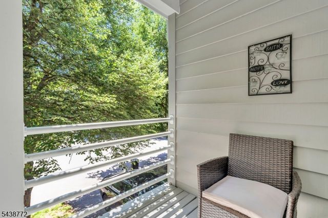 213 Longview Rd, Bridgewater Twp., NJ 08807
