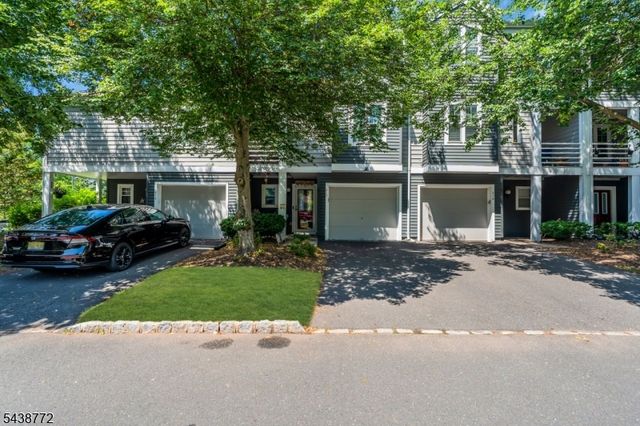 213 Longview Rd, Bridgewater Twp., NJ 08807