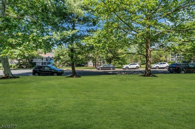 213 Longview Rd, Bridgewater Twp., NJ 08807