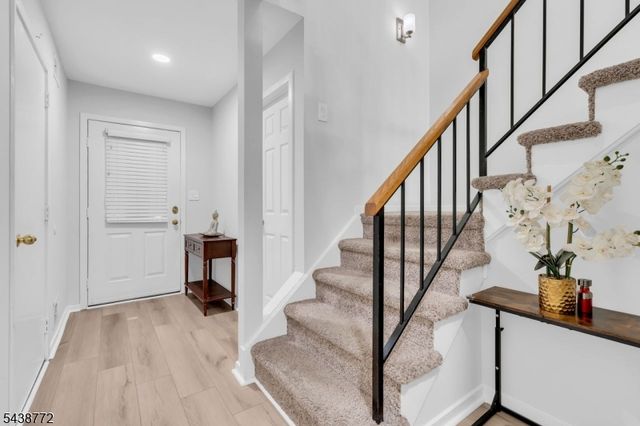 213 Longview Rd, Bridgewater Twp., NJ 08807