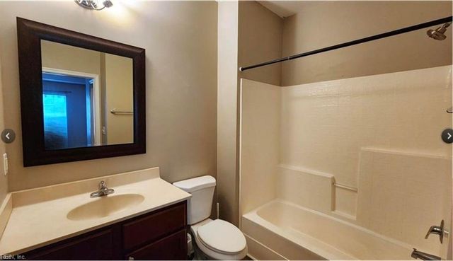 2462 Leytonstone DR, Chesapeake, VA 23321