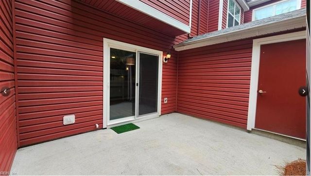 2462 Leytonstone DR, Chesapeake, VA 23321