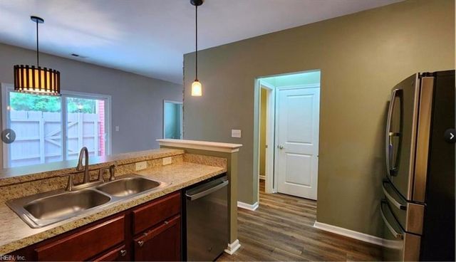 2462 Leytonstone DR, Chesapeake, VA 23321