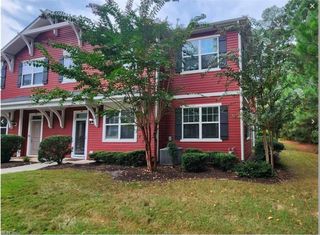 2462 Leytonstone DR, Chesapeake, VA 23321