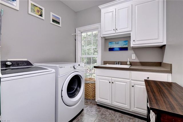 9908 Perch Tree LN, Toano, VA 23168
