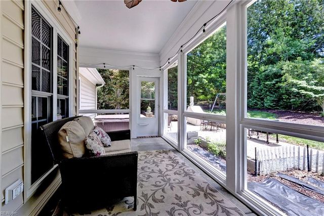 9908 Perch Tree LN, Toano, VA 23168
