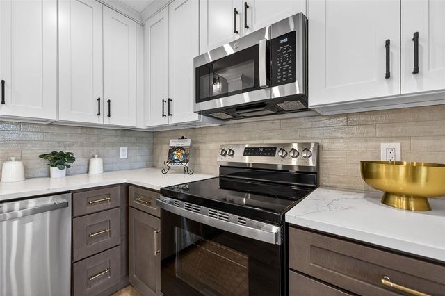 3535 PARK STREET N, St Petersburg, FL 33710