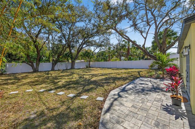 3535 PARK STREET N, St Petersburg, FL 33710