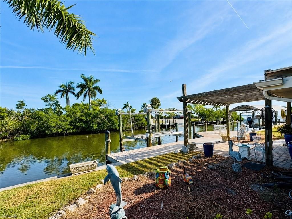 11242 Matlacha AVE, MATLACHA, FL 33993 — photo 4