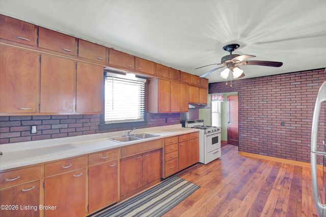 2296 Ralph Ave, Louisville, KY 40216