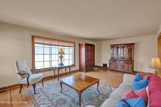 2296 Ralph Ave, Louisville, KY 40216