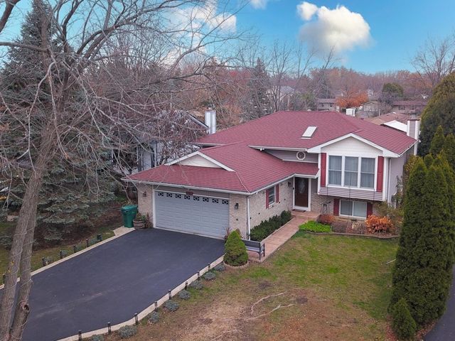 21314 Highland Drive, Lake Zurich, IL 60047