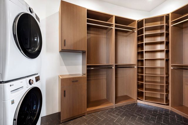 17 Hacienda Vaquero, Santa Fe, NM 87506