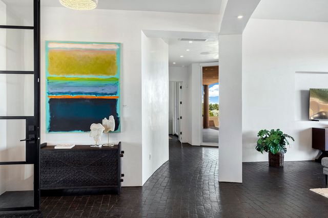 17 Hacienda Vaquero, Santa Fe, NM 87506