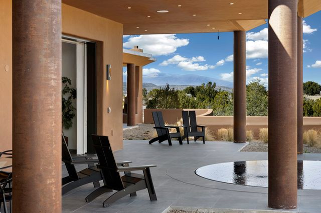 17 Hacienda Vaquero, Santa Fe, NM 87506