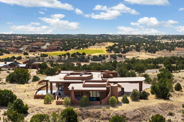 17 Hacienda Vaquero, Santa Fe, NM 87506