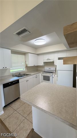 414 SE 13th ST, Cape Coral, FL 33990