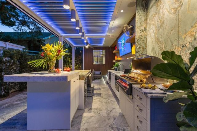 213 N HESPERIDES STREET, Tampa, FL 33609