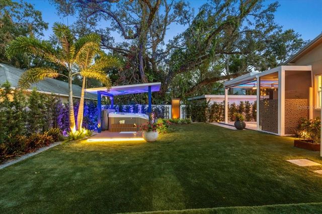 213 N HESPERIDES STREET, Tampa, FL 33609