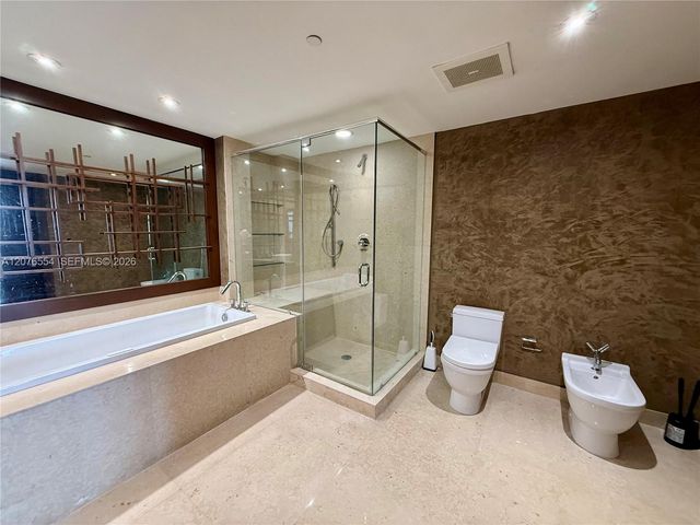 465 Brickell Avenue 5605, Miami, FL 33131