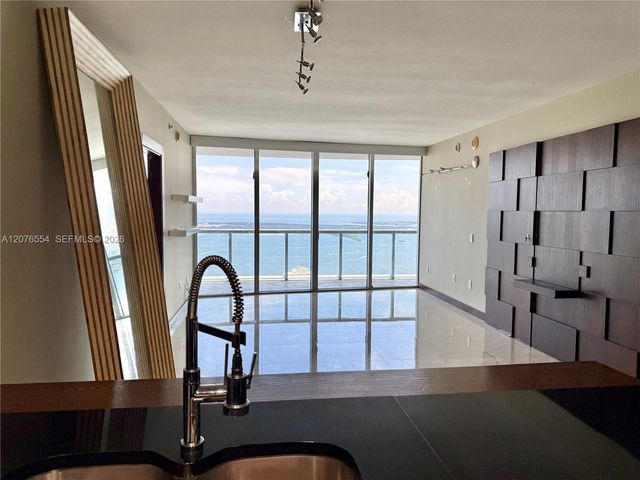 465 Brickell Avenue 5605, Miami, FL 33131