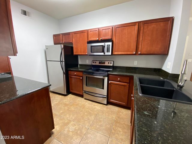 7009 E ACOMA Drive 1106, Scottsdale, AZ 85254