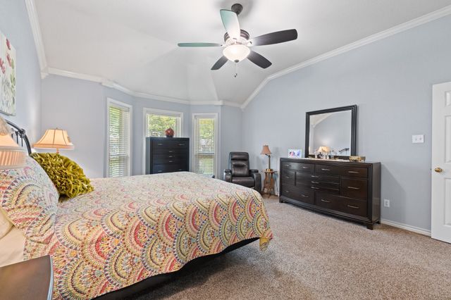 1607 Chaucer Drive, Cleburne, TX 76033