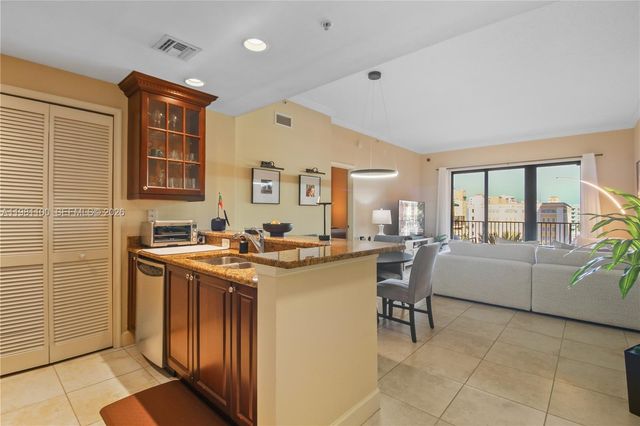 100 Andalusia Ave 708, Coral Gables, FL 33134