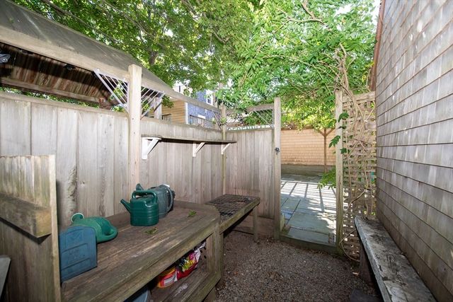 364 Alden Rd, Fairhaven, MA 02719