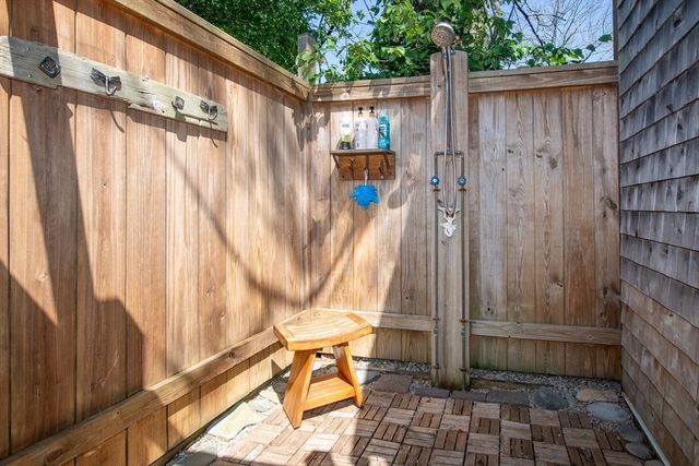 364 Alden Rd, Fairhaven, MA 02719