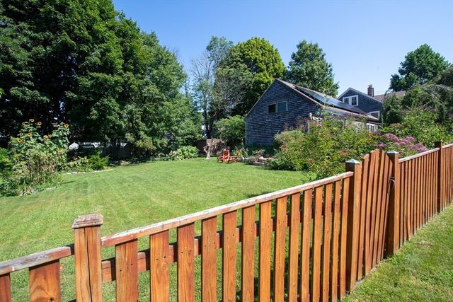 364 Alden Rd, Fairhaven, MA 02719