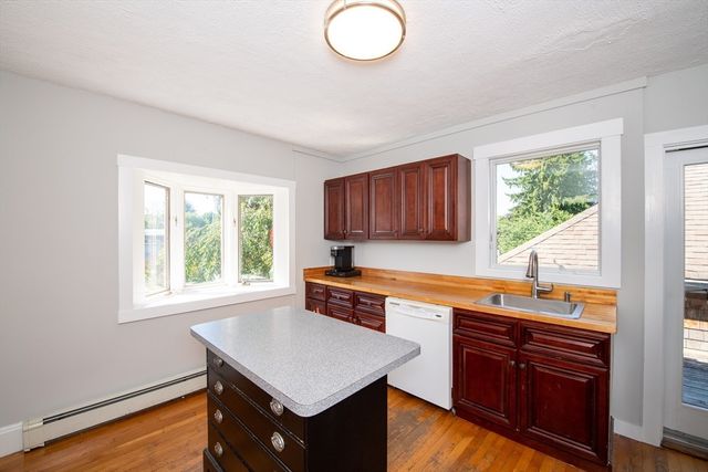 364 Alden Rd, Fairhaven, MA 02719
