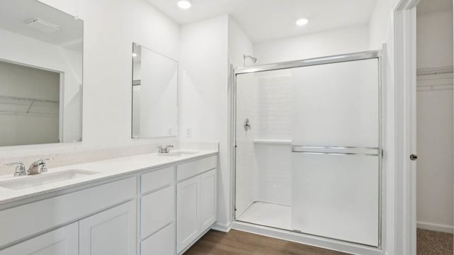 1250 Linden Terrace, Hampshire, IL 60140