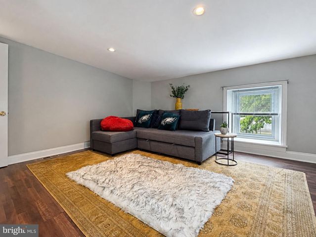 29 E MEEHAN AVE, Philadelphia, PA 19119