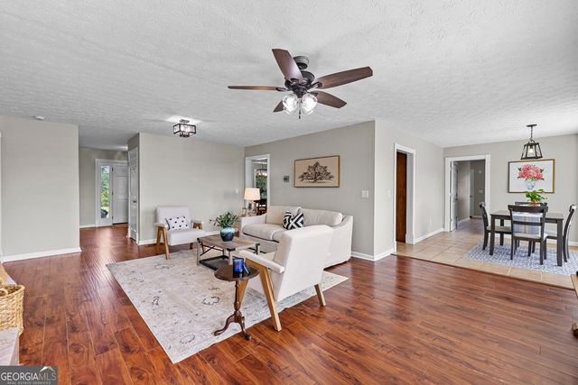 140 Massengale Road, Brooks, GA 30205