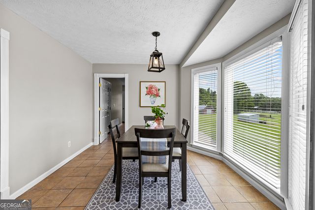 140 Massengale Road, Brooks, GA 30205