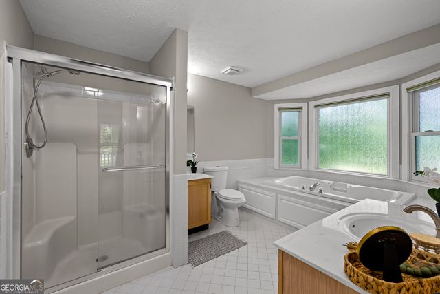 140 Massengale Road, Brooks, GA 30205