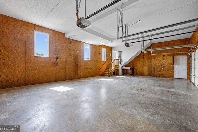 140 Massengale Road, Brooks, GA 30205